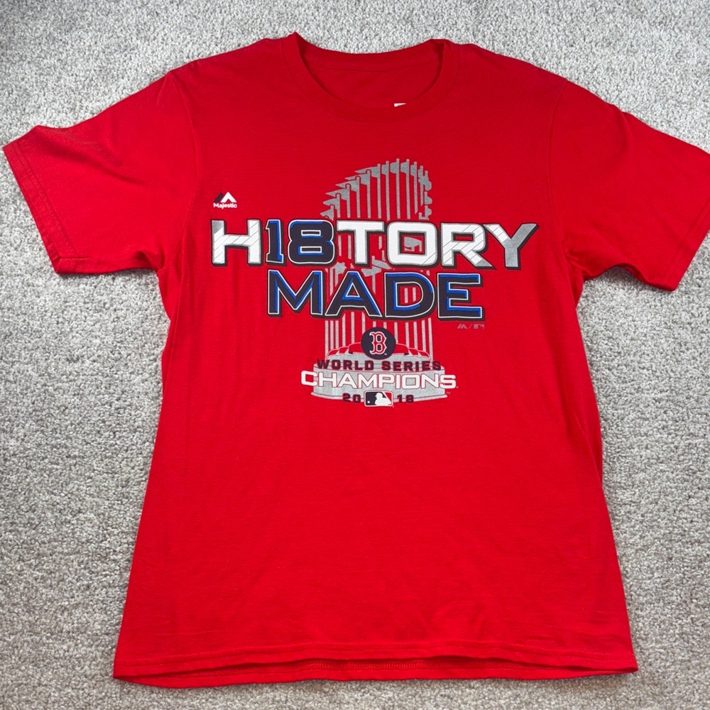 Boston Red Sox Majestic Red World‎ Series Champions Tee Mens size small